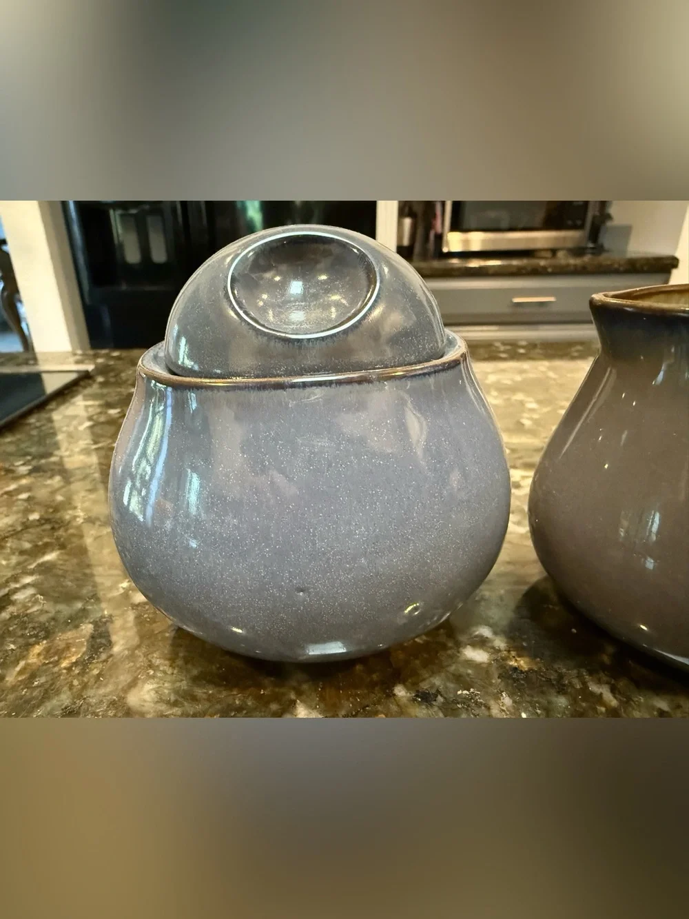 Coffee creamer/sugar set